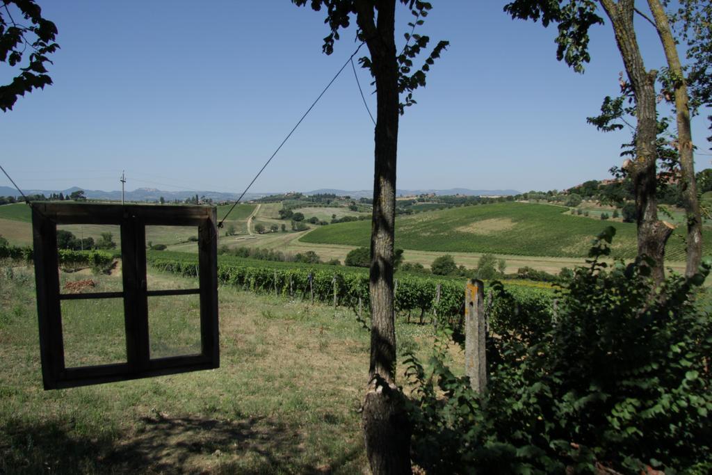 Agriturismo La Terra Valiano Exterior photo