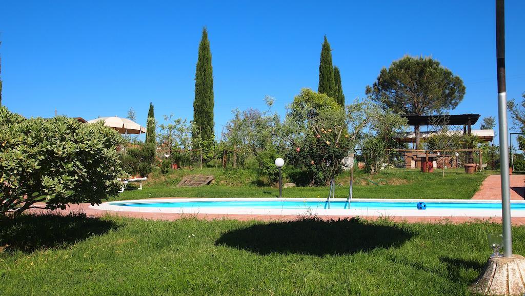 Agriturismo La Terra Valiano Exterior photo